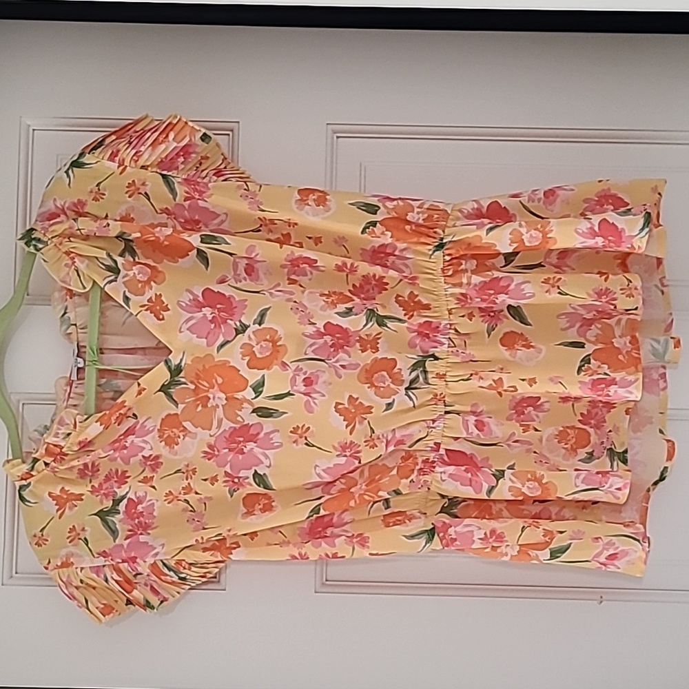 NWT top